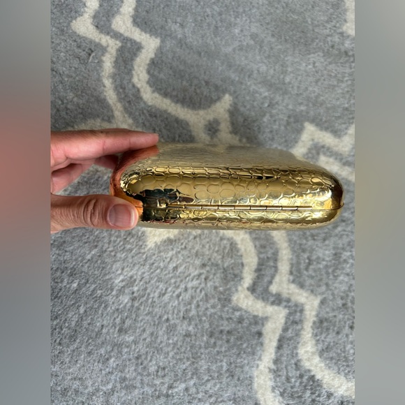 Kotur Morley Gold Clutch Purse - Picture 8 of 10